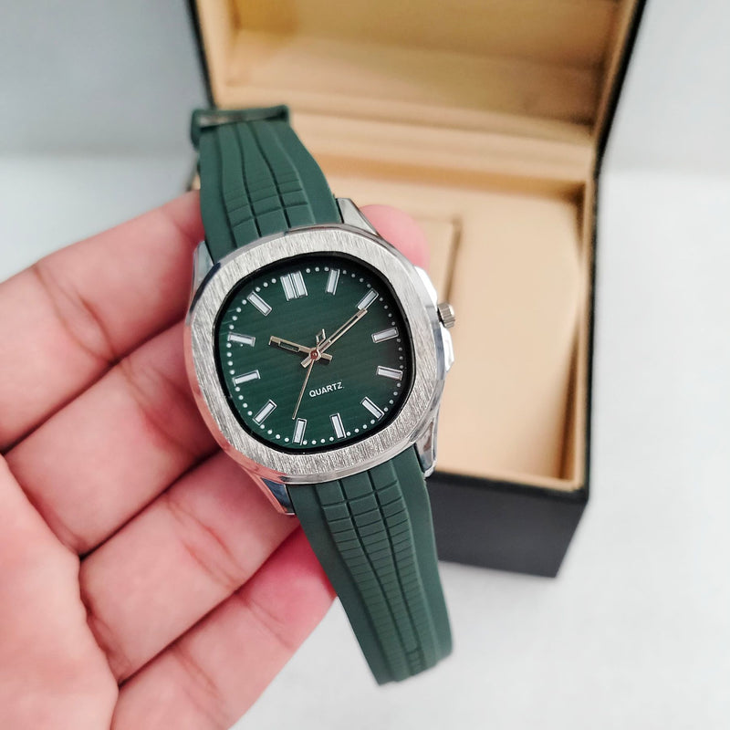 Rubber Strap Quartz Watch
